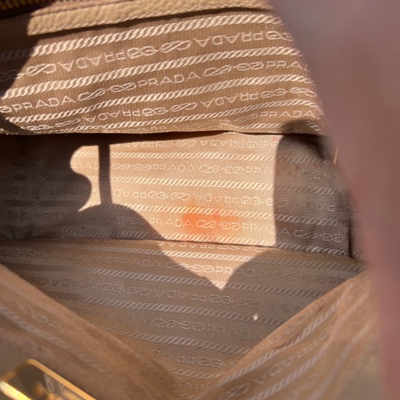 Prada Vitello Pebbles Leather crossbody in Camel color - Picture 7 of 13